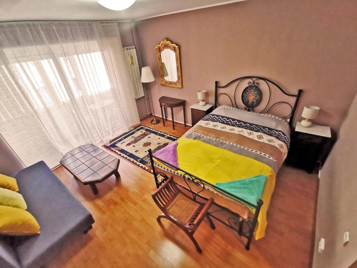 Apartmán Cozy Studio Athenee Bukurešť Exteriér fotografie